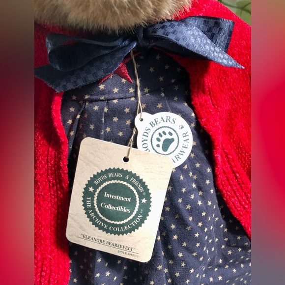 Gen-yoo-wine BOYDS Bears “Eleanore Bearsevelt” - Picture 3 of 11